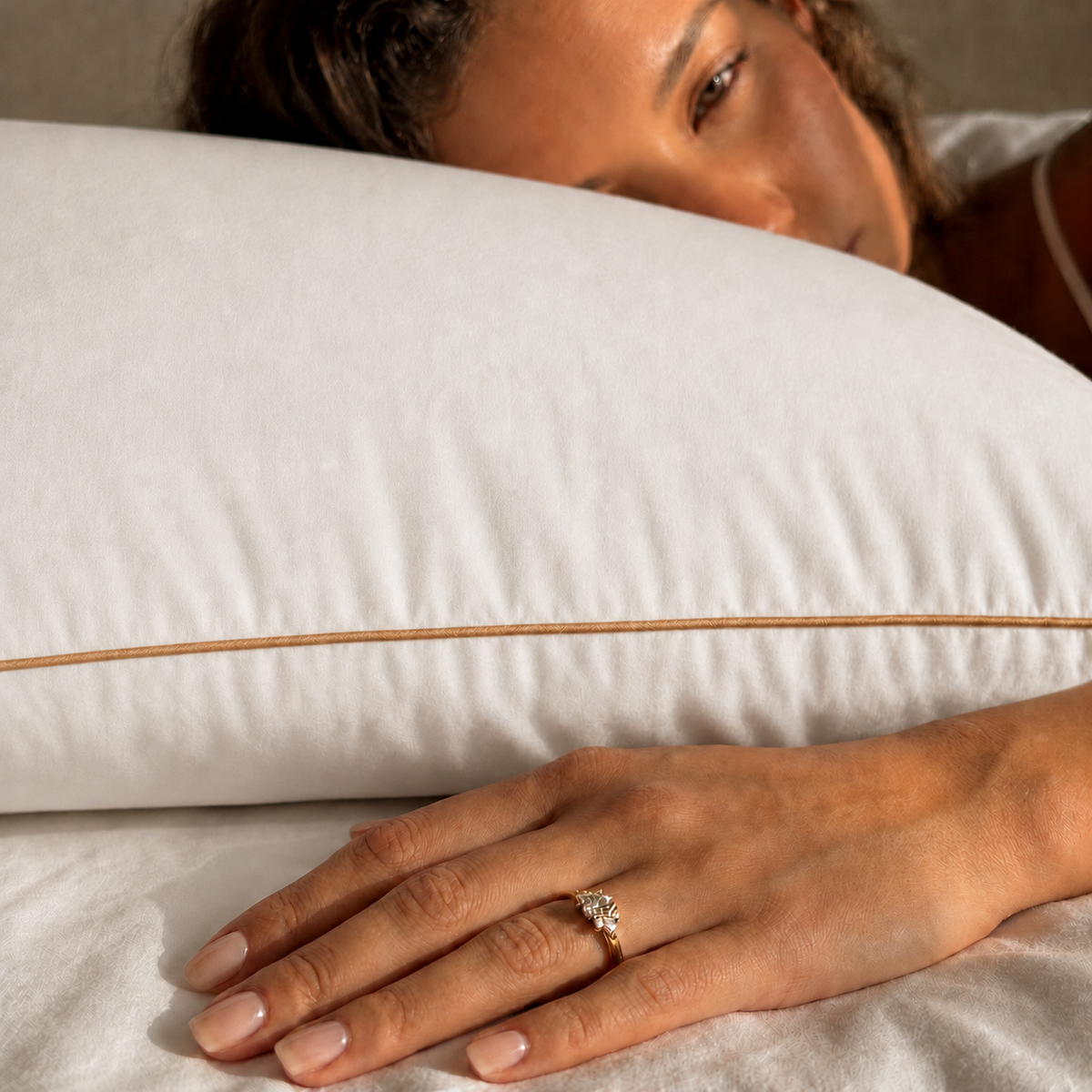 Feather Alternative Downproof pillow 1000g